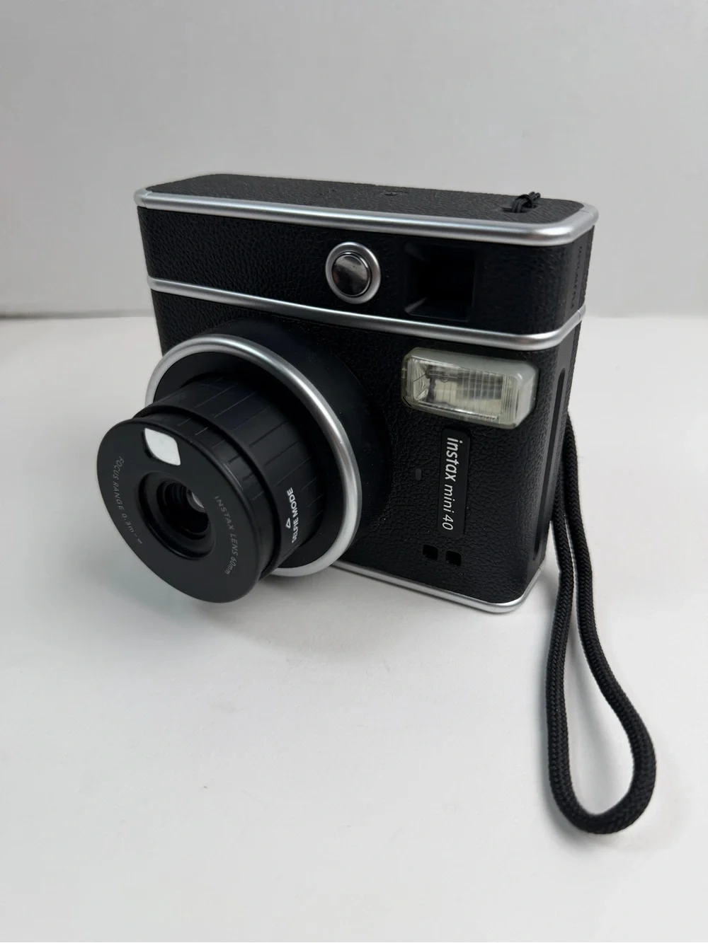Fujifilm Instax Mini 40 Instant Camera - Black New With Film Read Description!!!